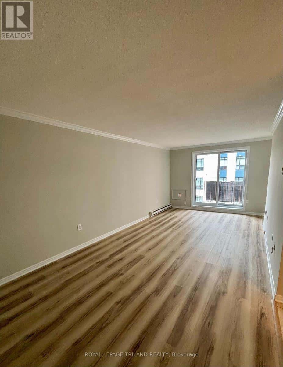 507 - 95 BASELINE ROAD W — London South (South E), Ontario - Photo 5 of 13