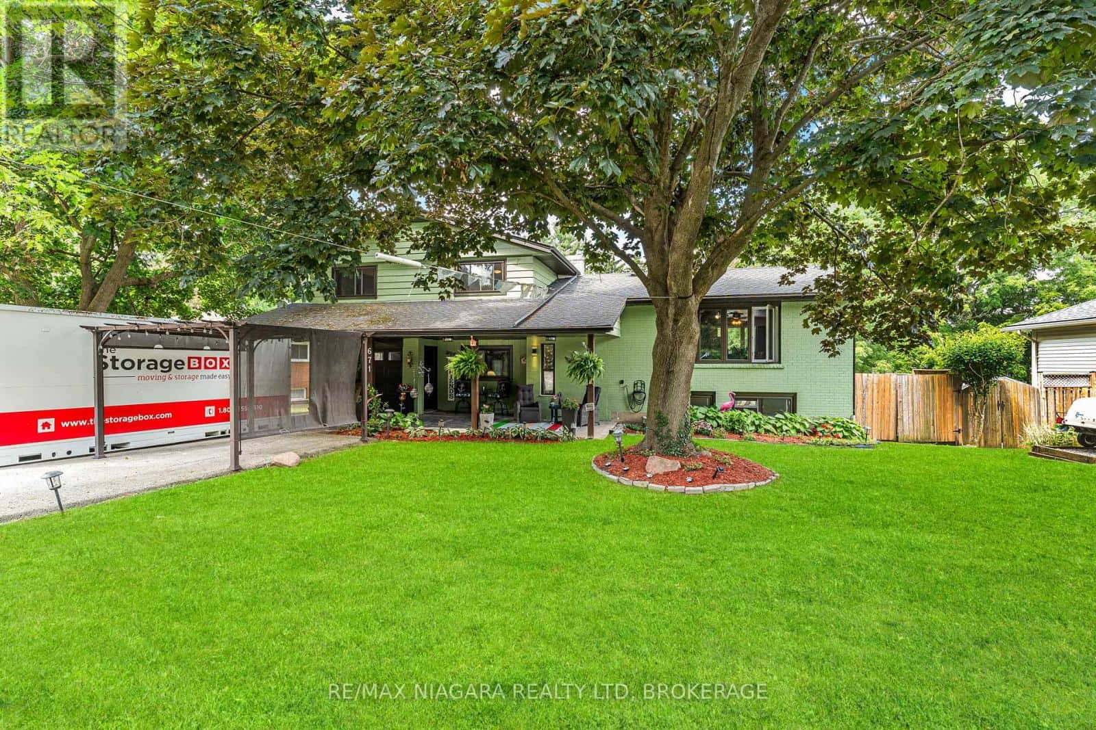 671 RIDGE ROAD N — Fort Erie (Ridgeway), Ontario - Photo 2 of 45