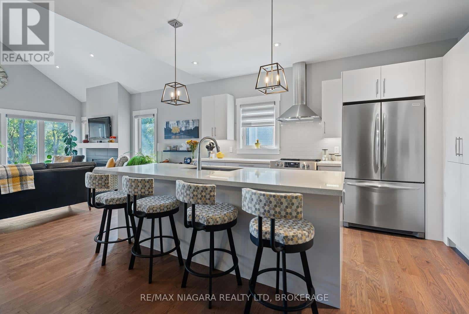 3 - 3573 DOMINION ROAD — Fort Erie (Ridgeway), Ontario - Photo 4 of 39