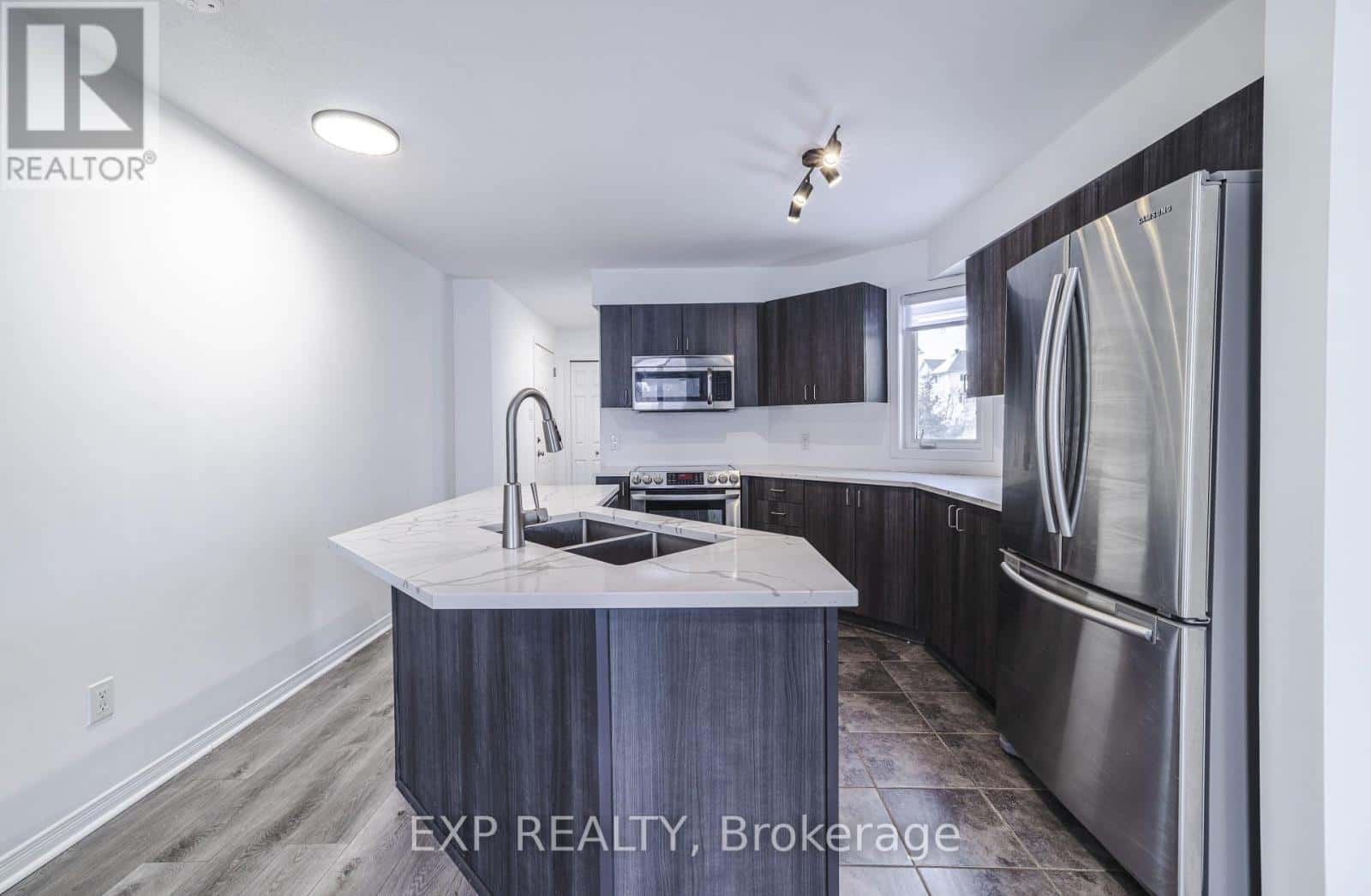 247 FIR LANE — North Grenville, Ontario - Photo 5 of 28