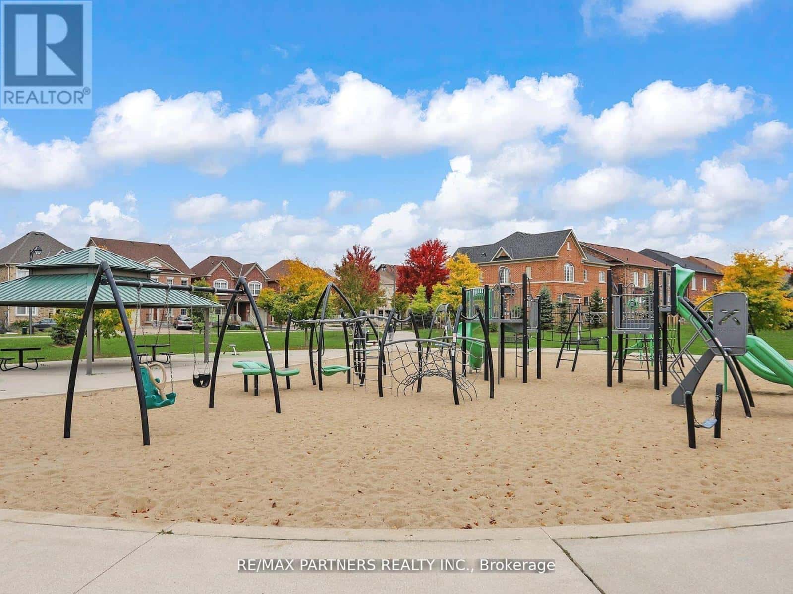 29 ROBERT OSPREY DRIVE — Markham (Cathedraltown), Ontario - Photo 3 of 33