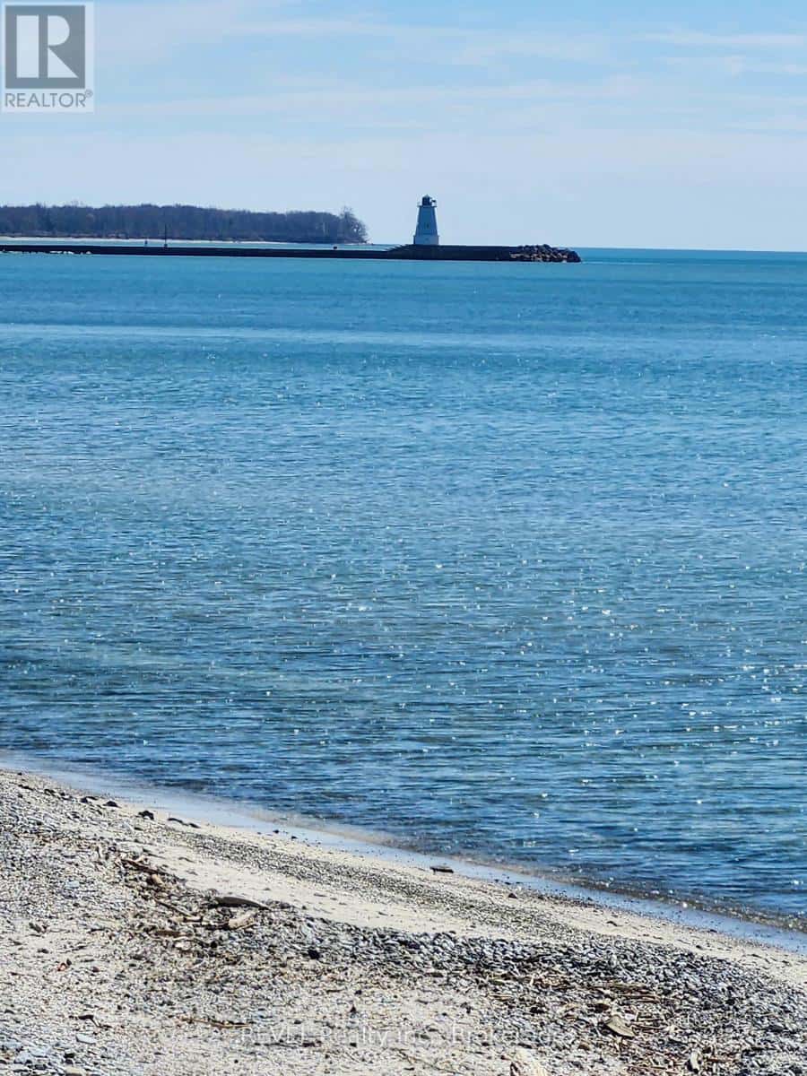 80 LIGHTHOUSE DRIVE — Haldimand (Dunnville), Ontario - Photo 3 of 26