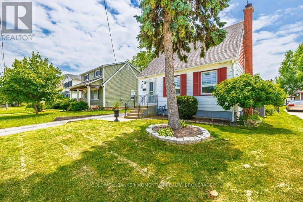 313 HIGHLAND AVENUE — Fort Erie (Central), Ontario - Photo 2 of 40