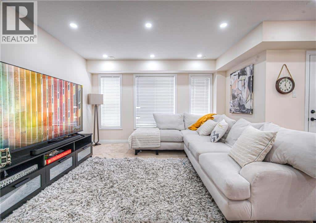 755 LINDEN Drive Unit# 57 — Cambridge, Ontario - Photo 4 of 18