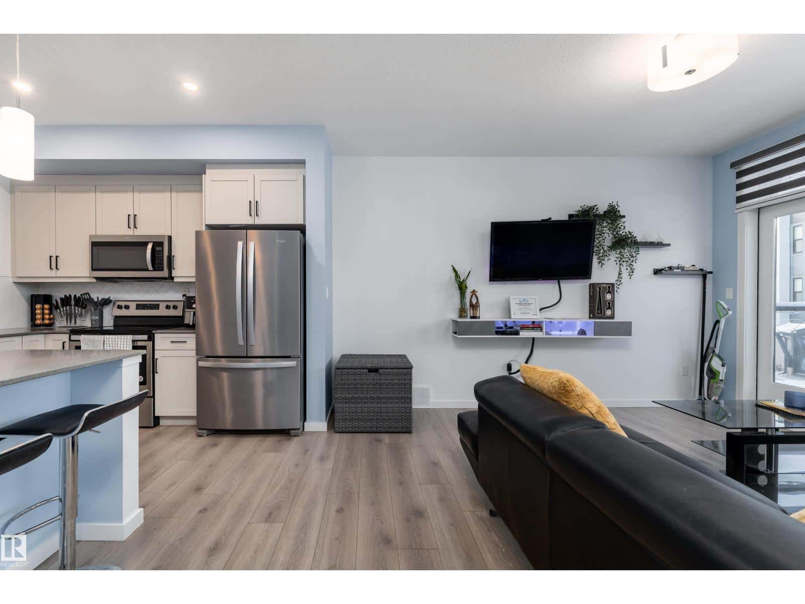 #105 1304 RUTHERFORD RD SW — Edmonton, Alberta - Photo 3 of 31