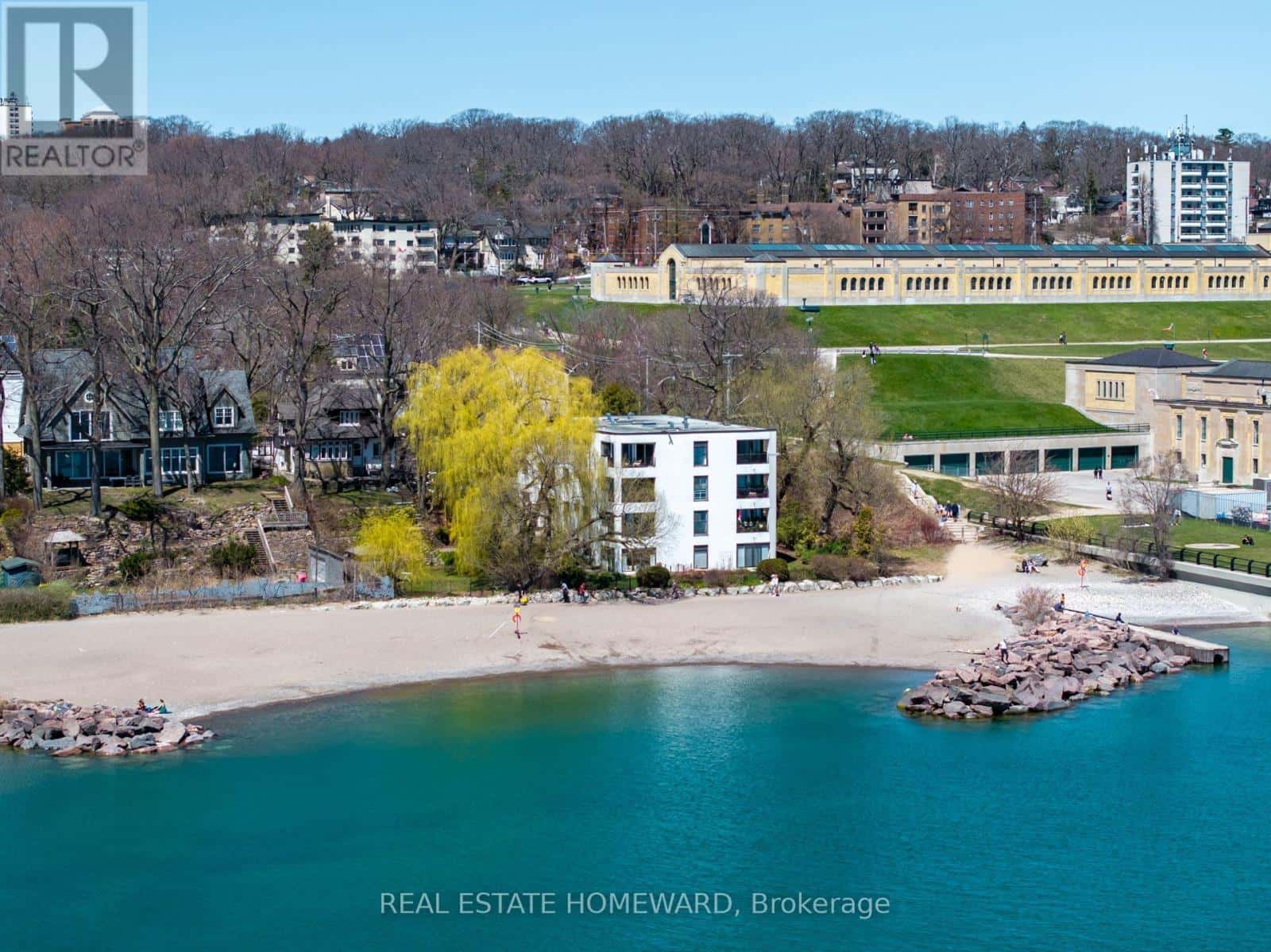 2 - 2 NURSEWOOD ROAD — Toronto (The Beaches), Ontario - Photo 2 of 26