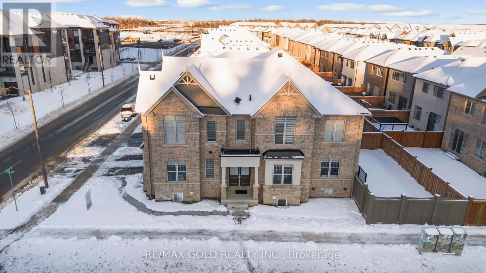 1 PATTULO DRIVE — Caledon, Ontario - Photo 2 of 48