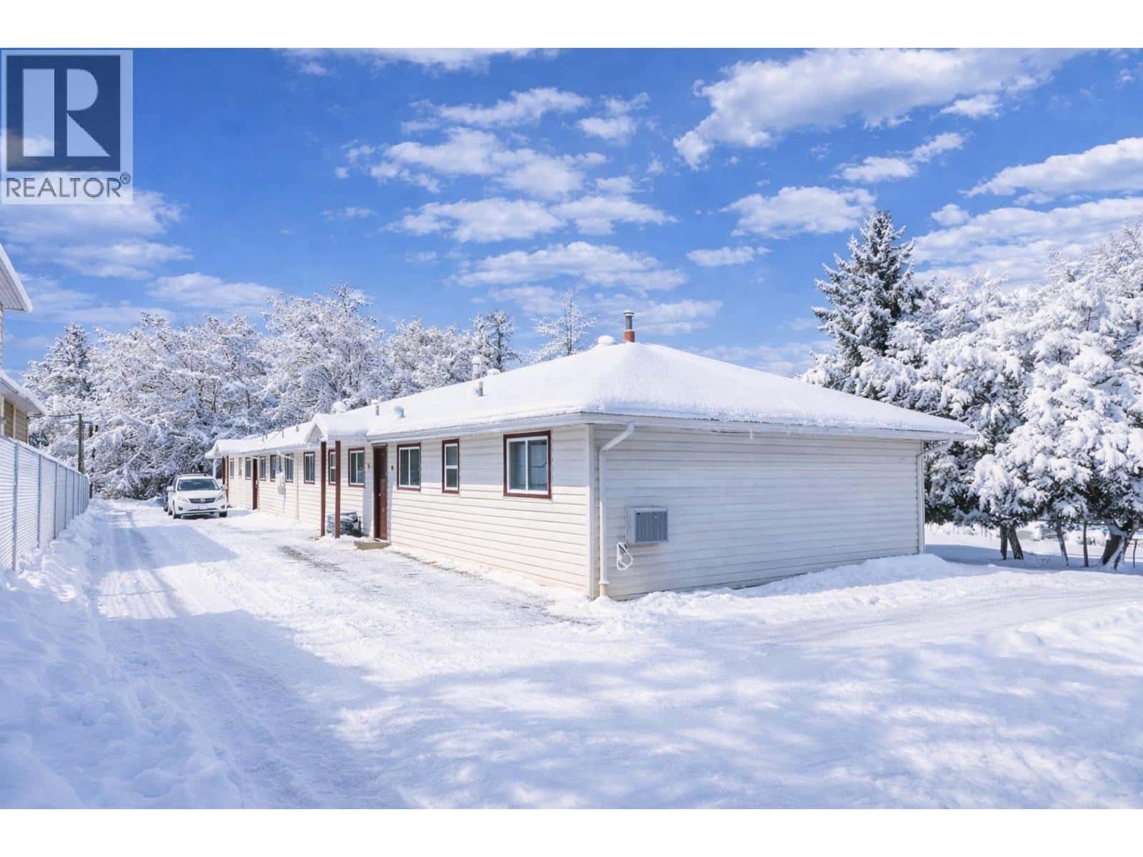 1120 Shuswap Street SE — Salmon Arm, British Columbia - Photo 2 of 25