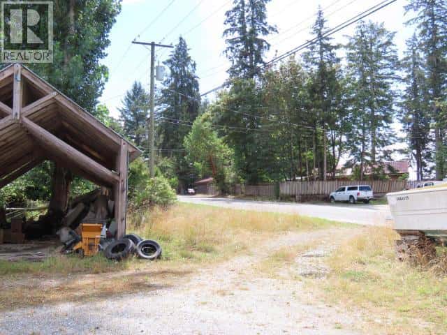 5143 GILLIES BAY RD ROAD — Texada Island, British Columbia - Photo 2 of 10