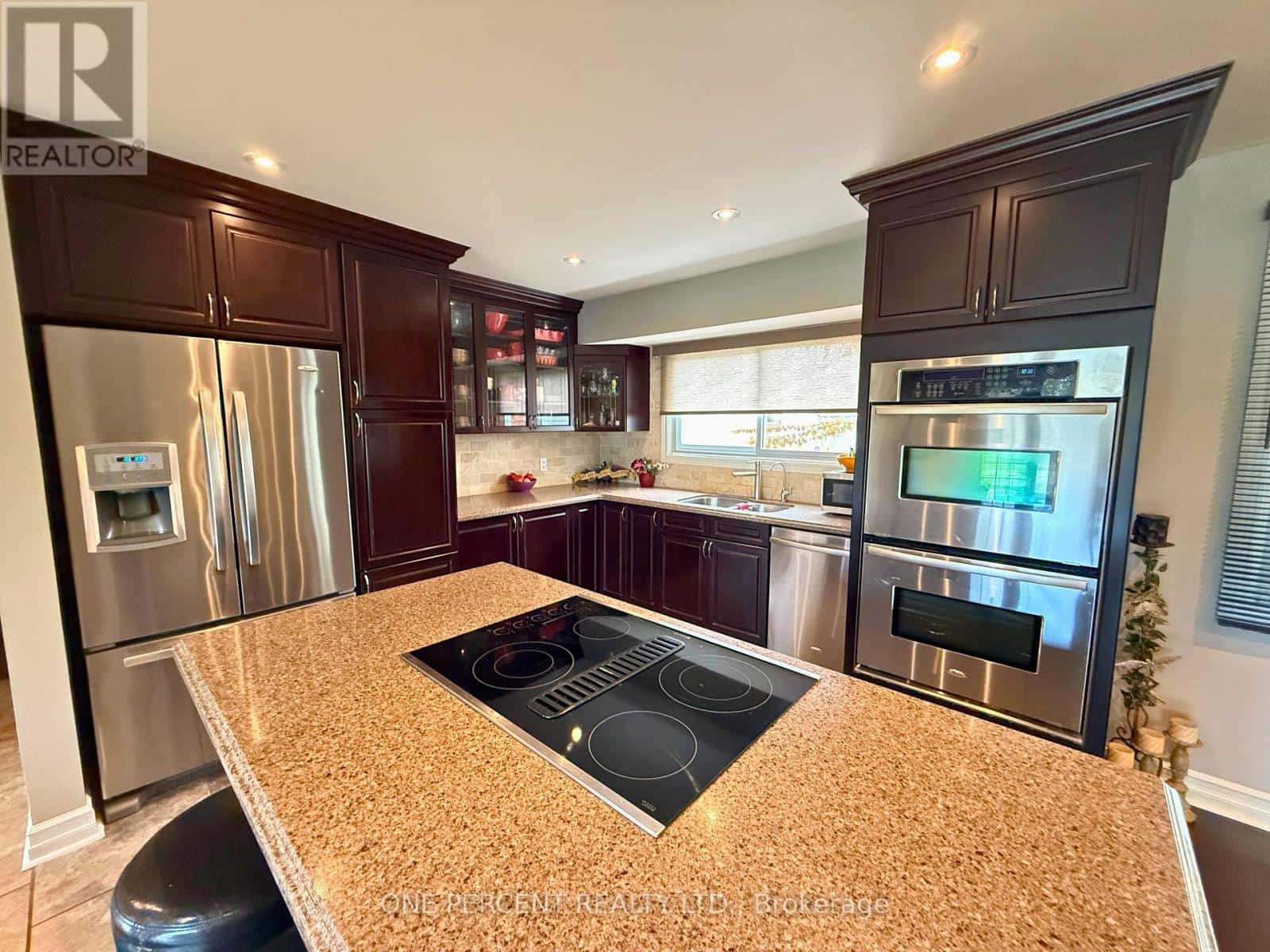 978 FERNDALE AVENUE — Fort Erie (Crescent Park), Ontario - Photo 5 of 18