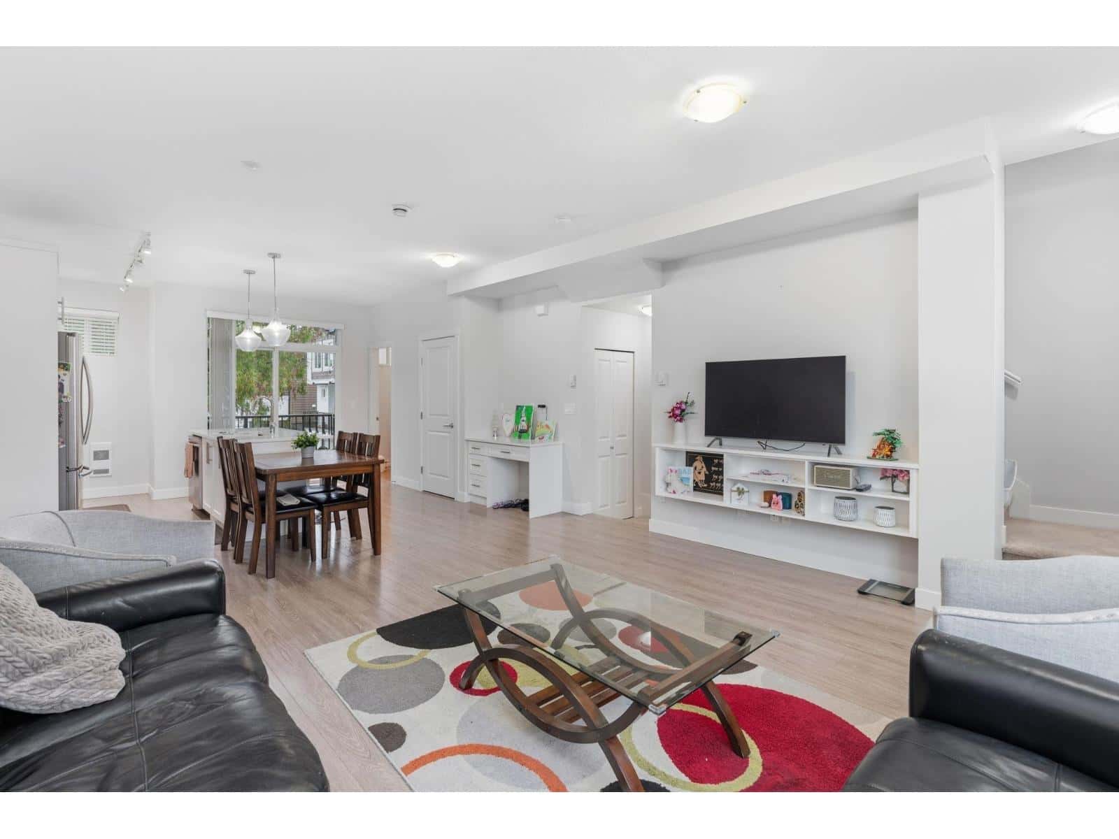 147 6030 142 STREET — Surrey, British Columbia - Photo 3 of 30