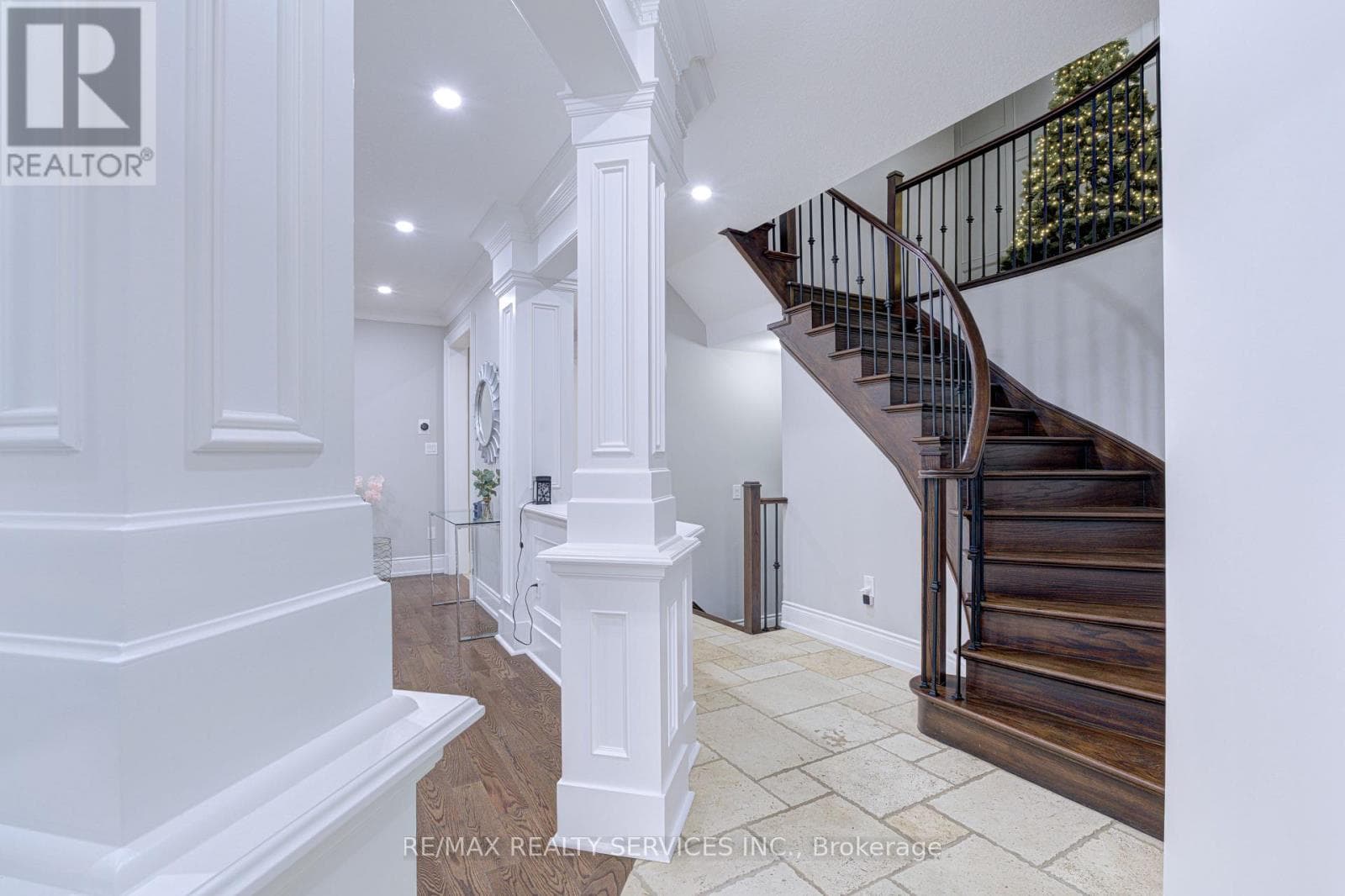 16 FALLGATE DRIVE — Brampton (Credit Valley), Ontario - Main photo