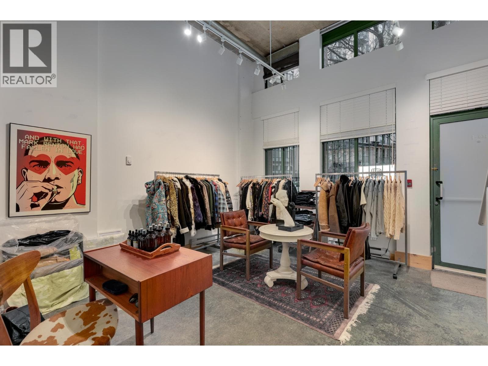 160 1 E CORDOVA STREET — Vancouver, British Columbia - Main photo