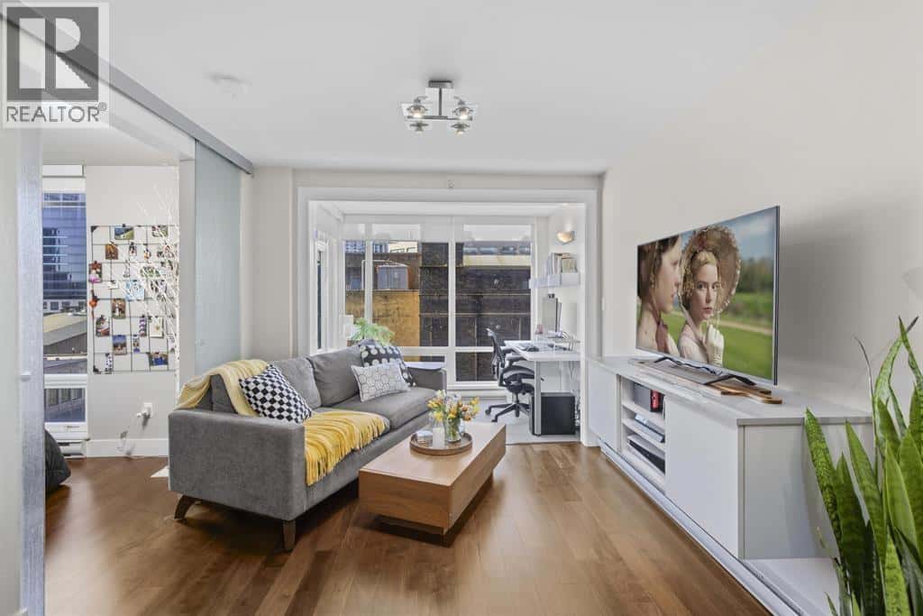 705 565 SMITHE STREET — Vancouver, British Columbia - Photo 4 of 29