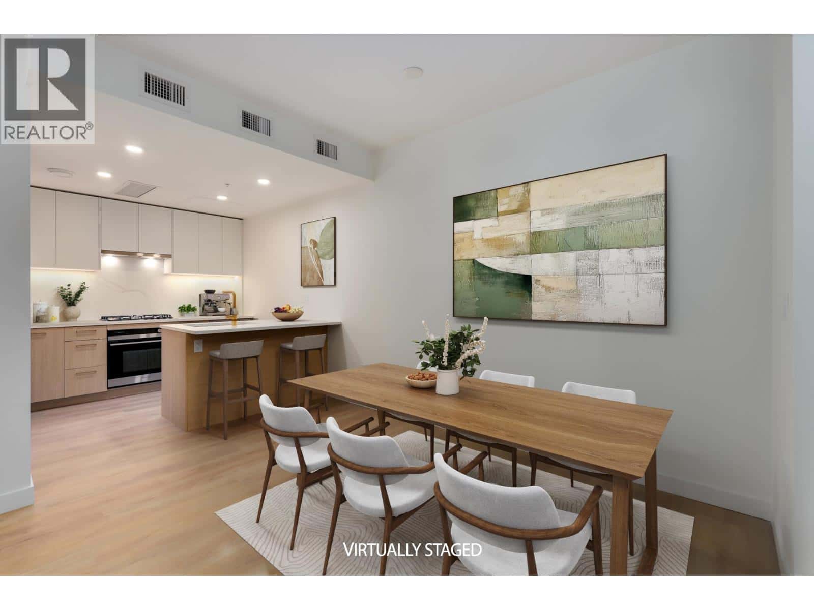 113 390 GUILBY STREET — Coquitlam, British Columbia - Photo 3 of 34