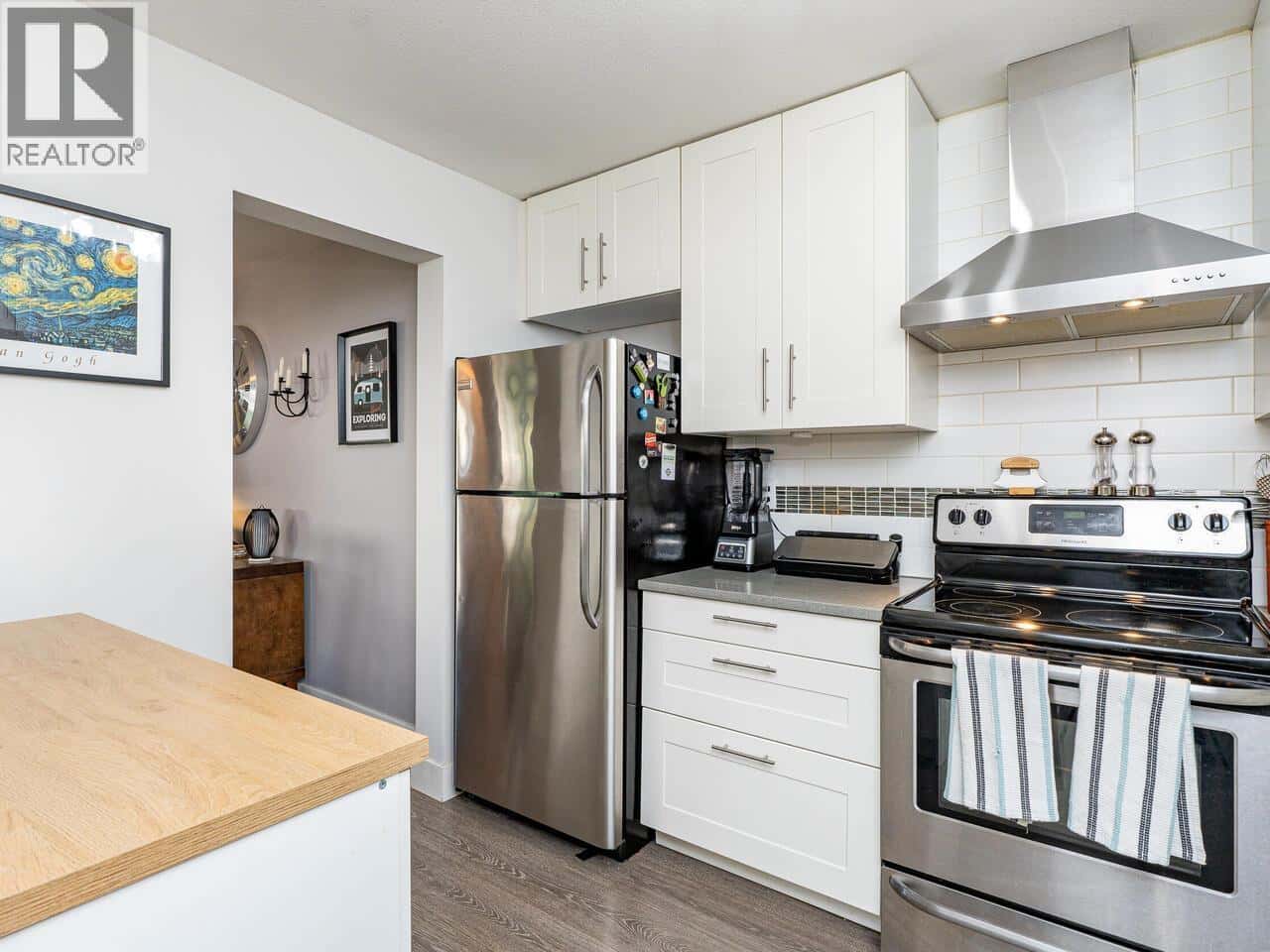 101 19130 FORD ROAD — Pitt Meadows, British Columbia - Photo 3 of 21