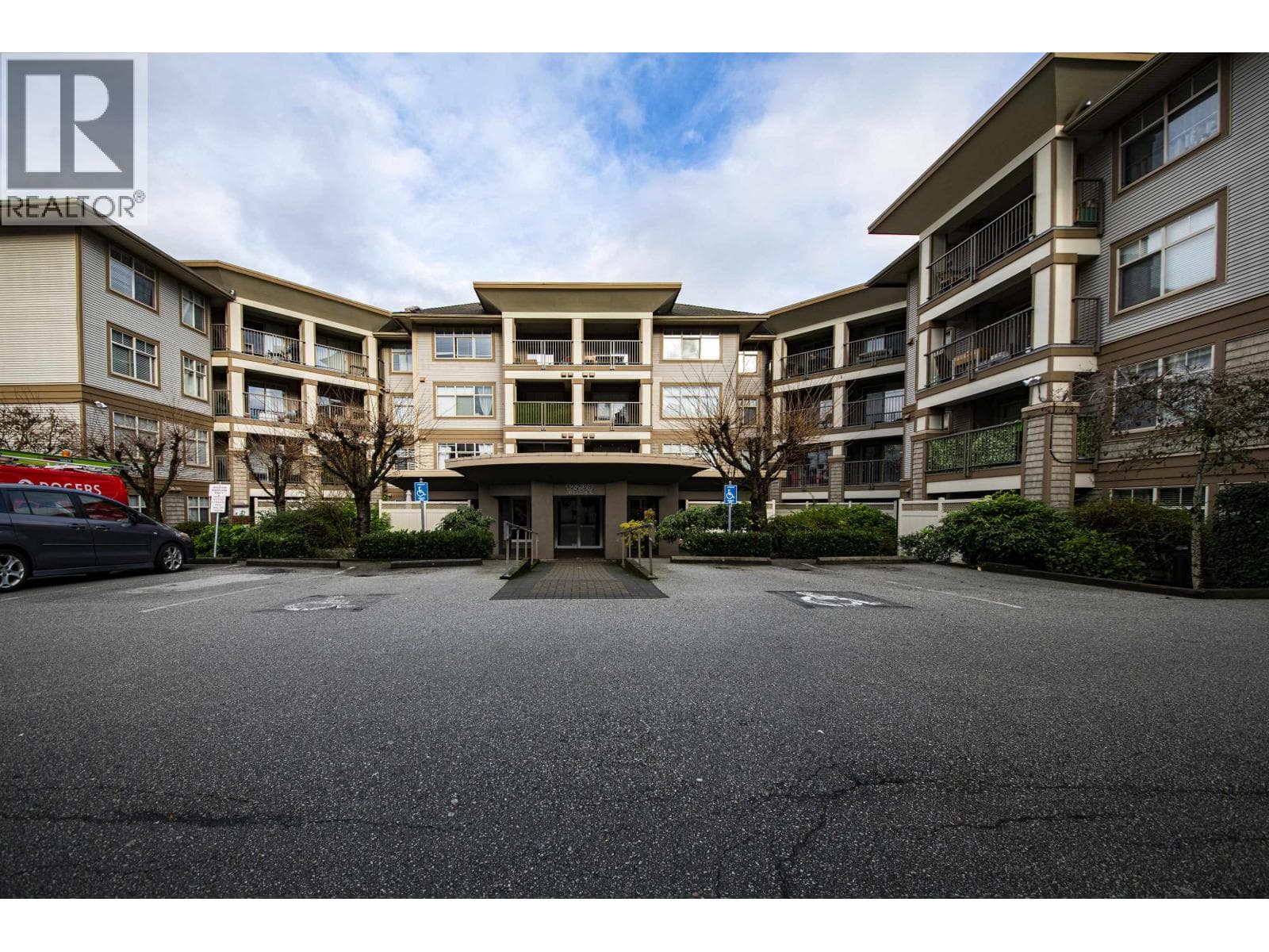 303 12238 224 STREET — Maple Ridge, British Columbia - Main photo