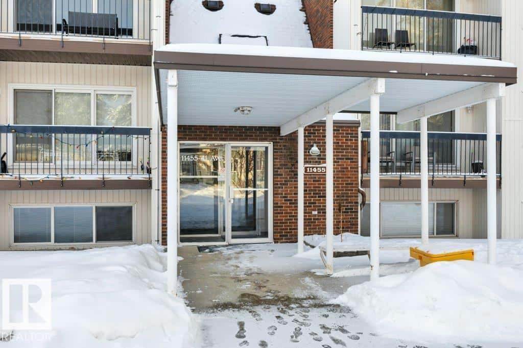 #102 11455 41 AV NW — Edmonton, Alberta - Photo 2 of 37