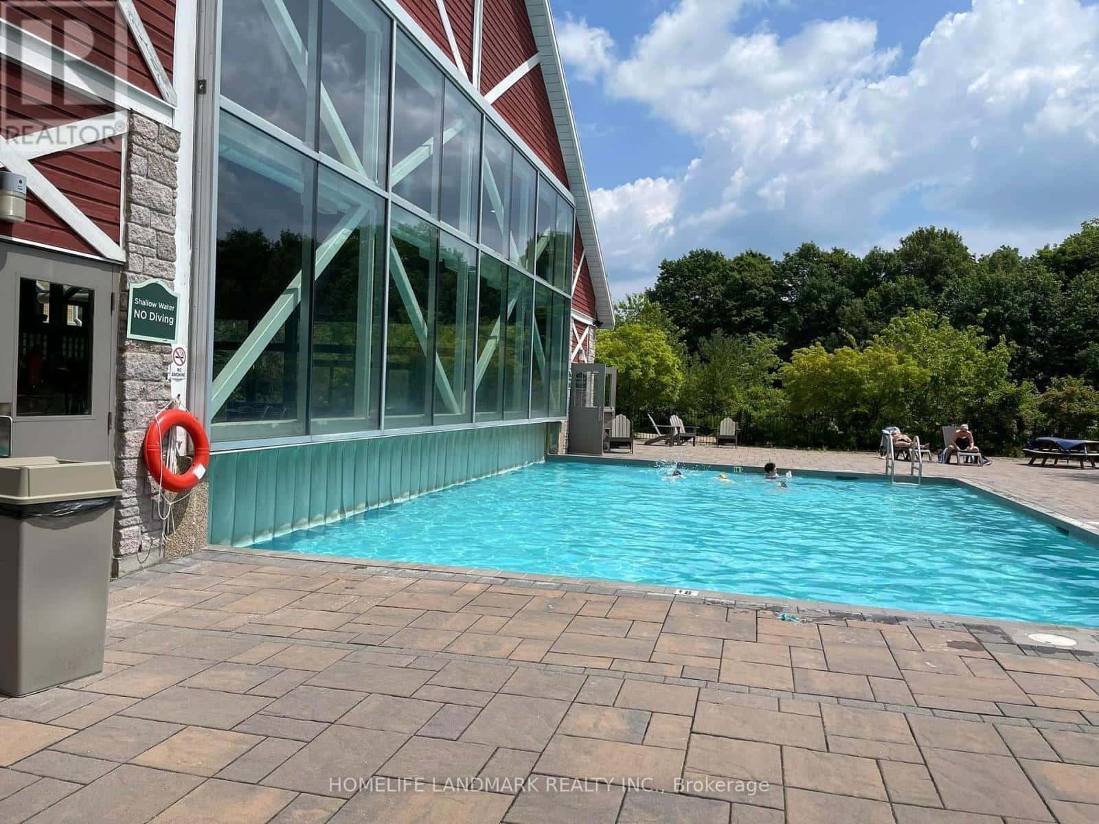 2076-77 - 90 HIGHLAND DRIVE — Oro-Medonte (Horseshoe Valley), Ontario - Photo 2 of 35