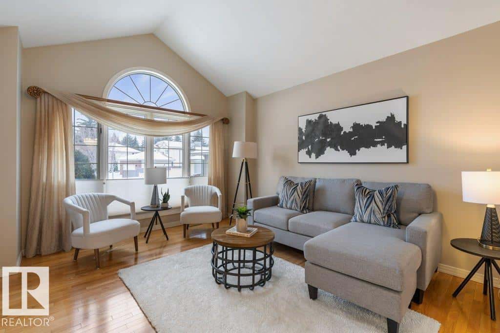 18 EASTBOURNE CL — St. Albert, Alberta - Photo 3 of 65