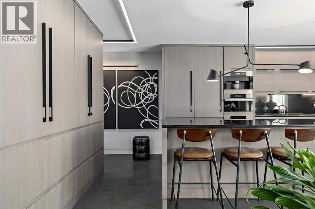 404, 629 Royal Avenue SW — Calgary, Alberta - Photo 5 of 50