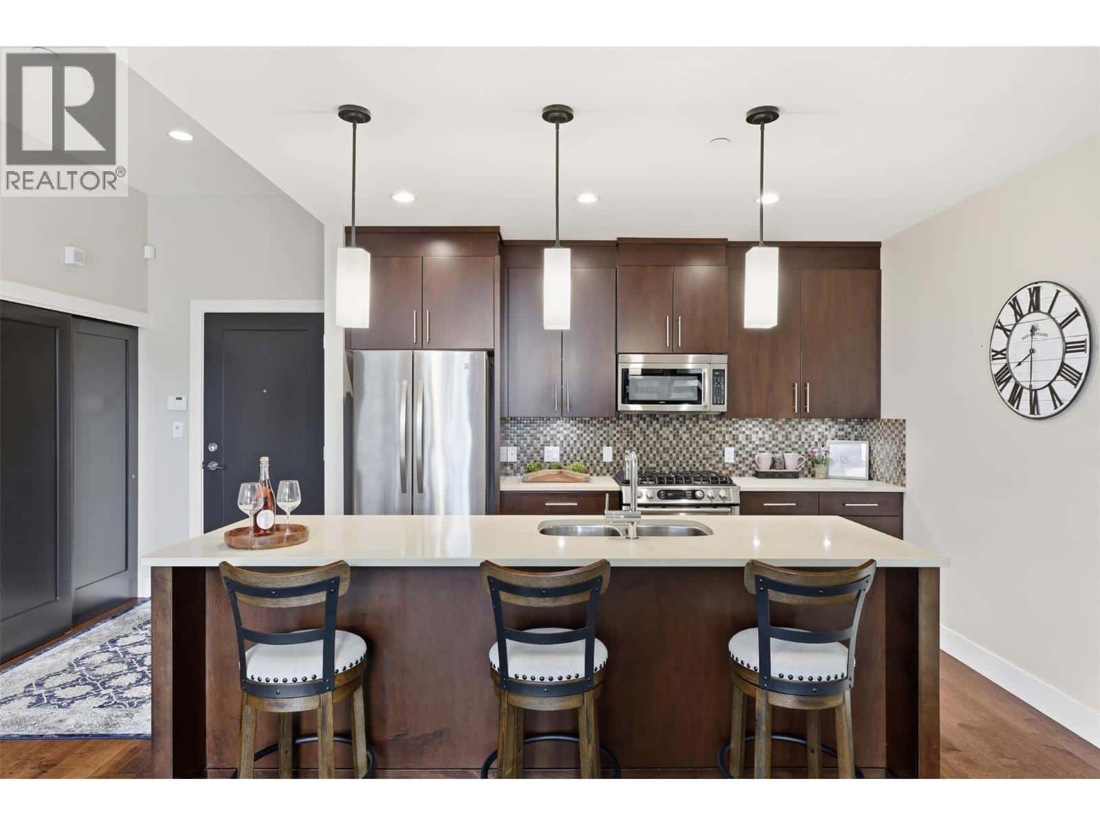 460 5th Avenue Unit# 404 — Kamloops, British Columbia - Photo 5 of 47