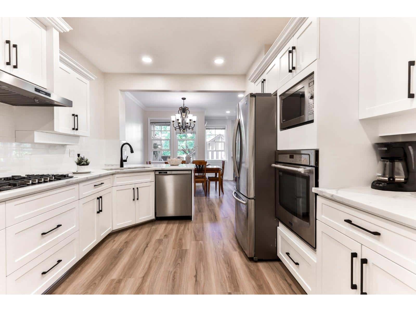 103 15350 SEQUOIA DRIVE — Surrey, British Columbia - Photo 4 of 33