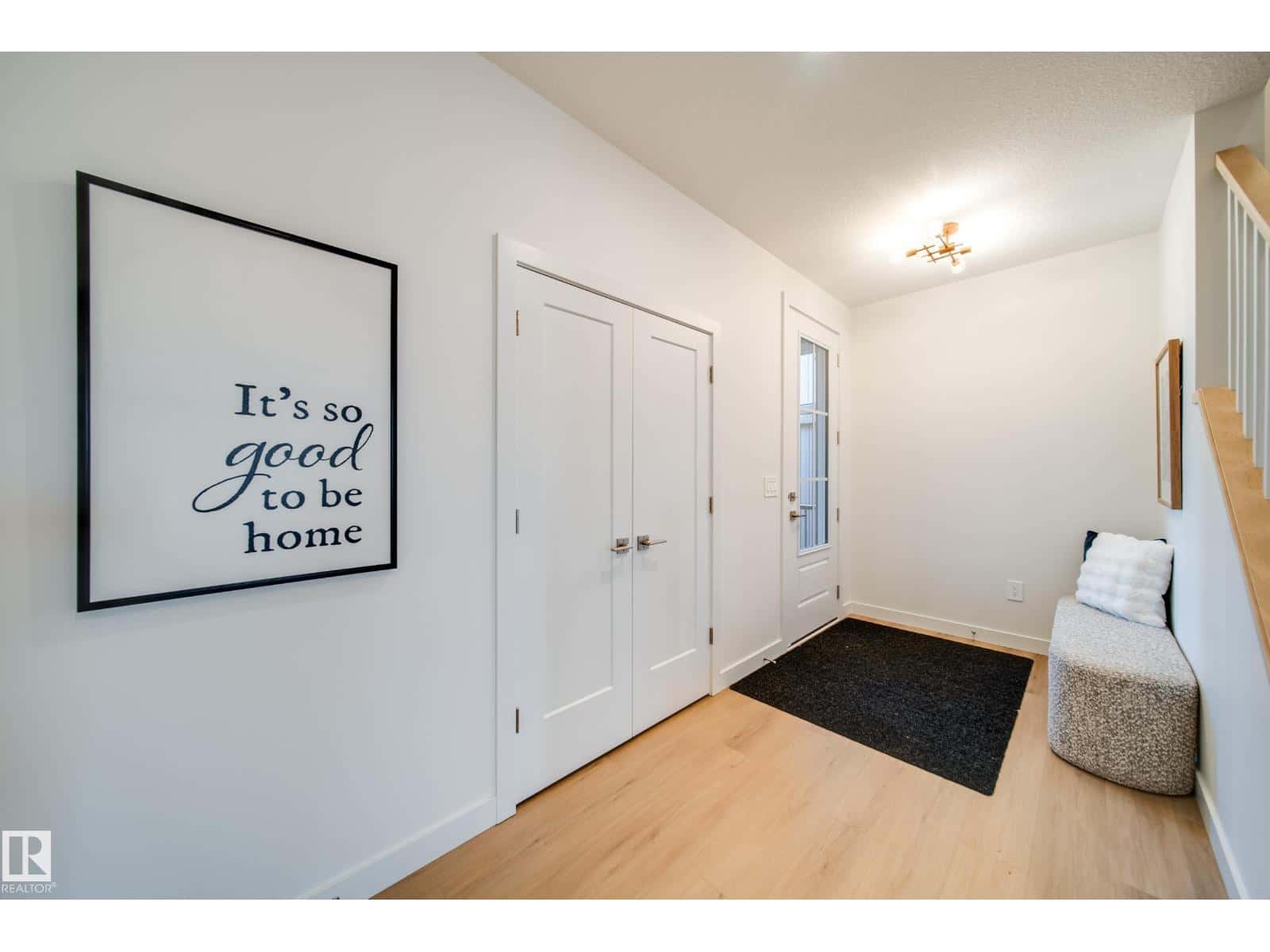 2 Cloutier CL — St. Albert, Alberta - Photo 3 of 43