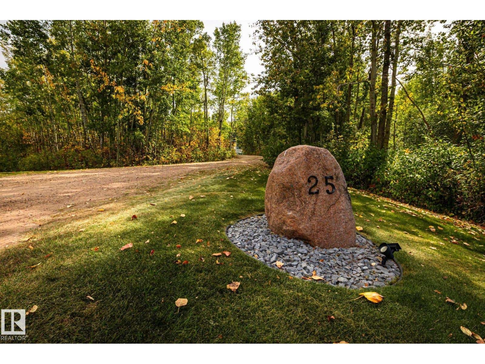 #25 52245 RGE ROAD 225 — Rural Strathcona County, Alberta - Photo 4 of 75