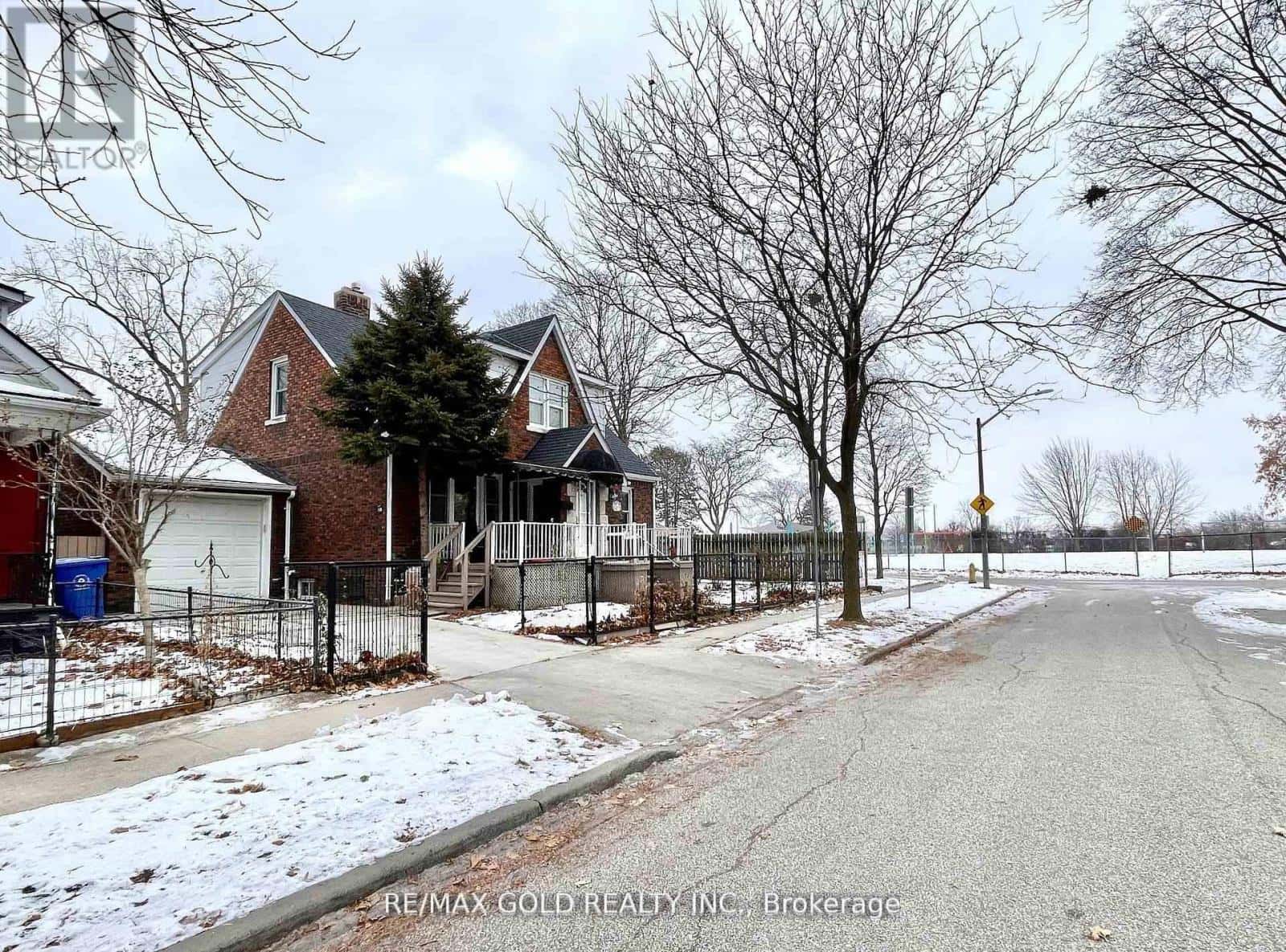 1236 HICKORY ROAD — Windsor, Ontario - Photo 3 of 33