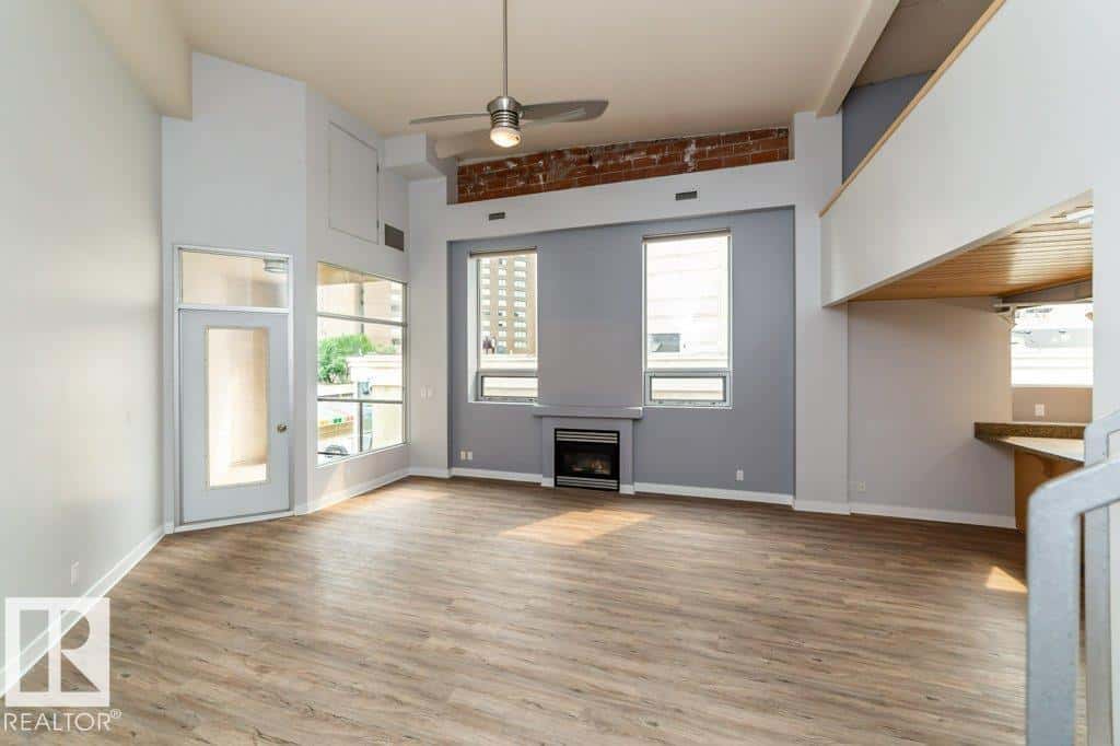 #208 10009 102 AV NW — Edmonton, Alberta - Photo 2 of 33