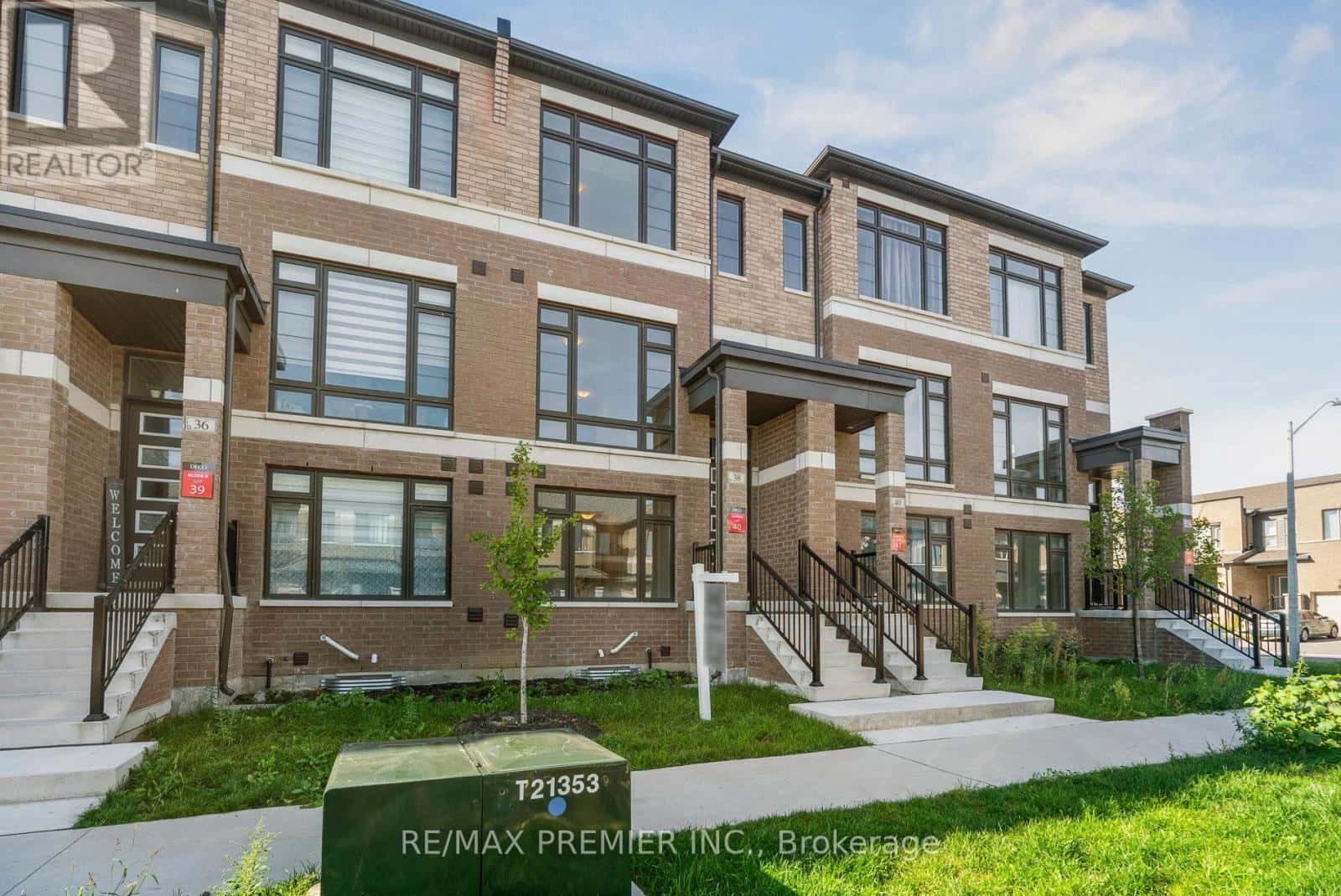 38 CHERRY HILL LANE — Barrie (Painswick South), Ontario - Photo 4 of 45