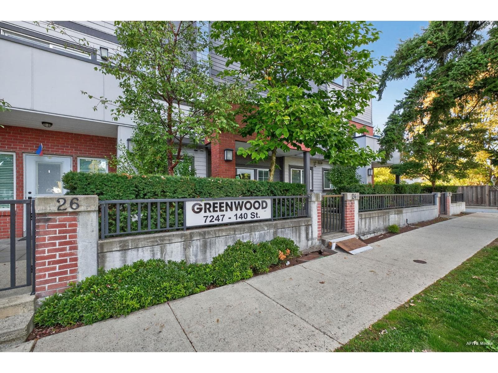 17 7247 140 STREET — Surrey, British Columbia - Main photo