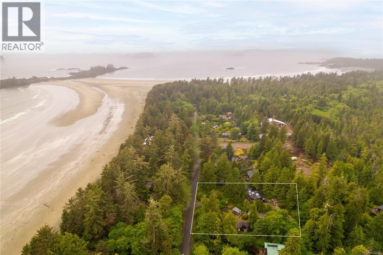 1364 Chesterman Beach Rd — Tofino, British Columbia - Main photo