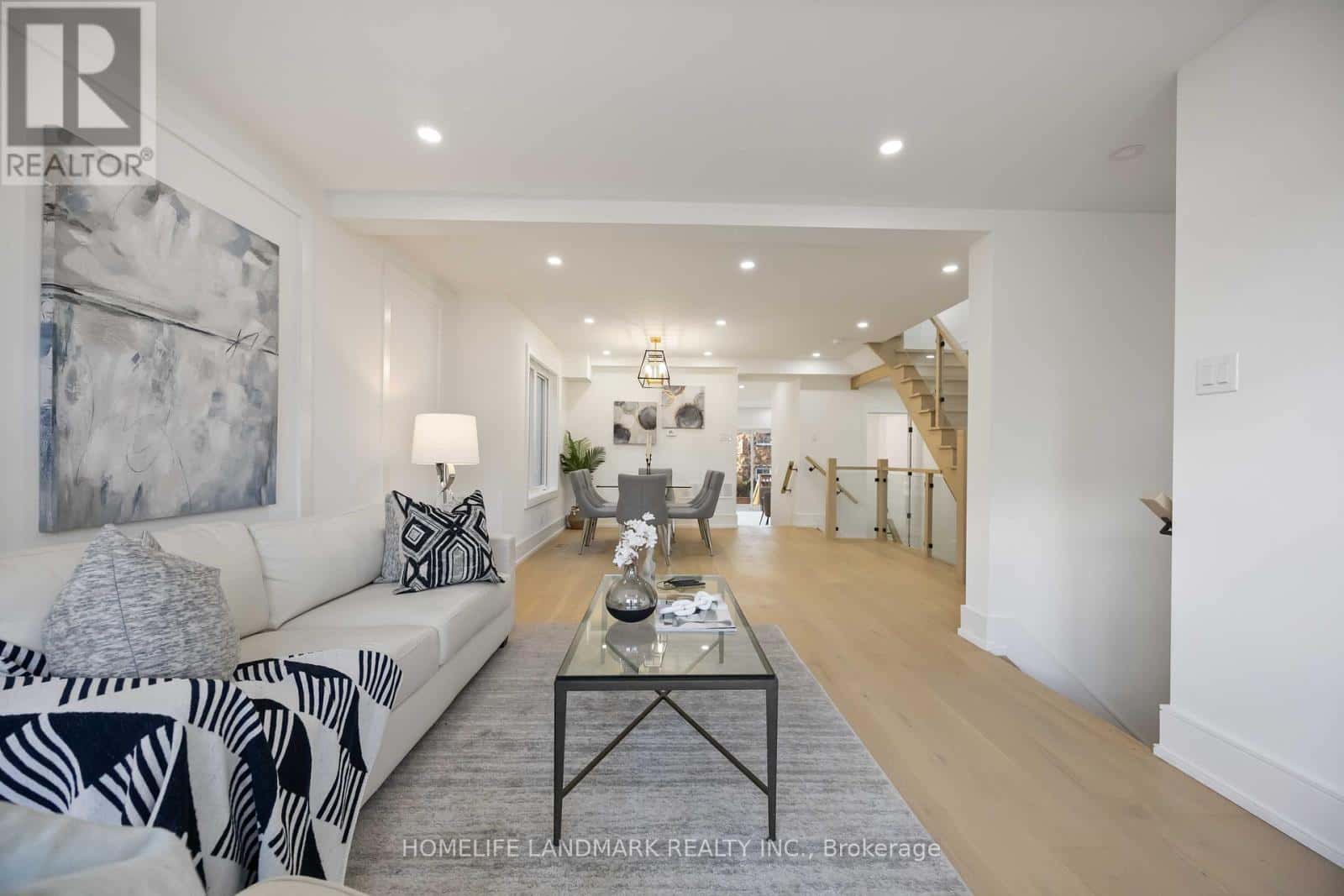 70 GRANGER AVENUE — Toronto (Kennedy Park), Ontario - Photo 3 of 35