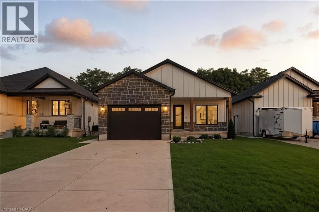 7 MACNEIL Court — Port Burwell, Ontario - Main photo