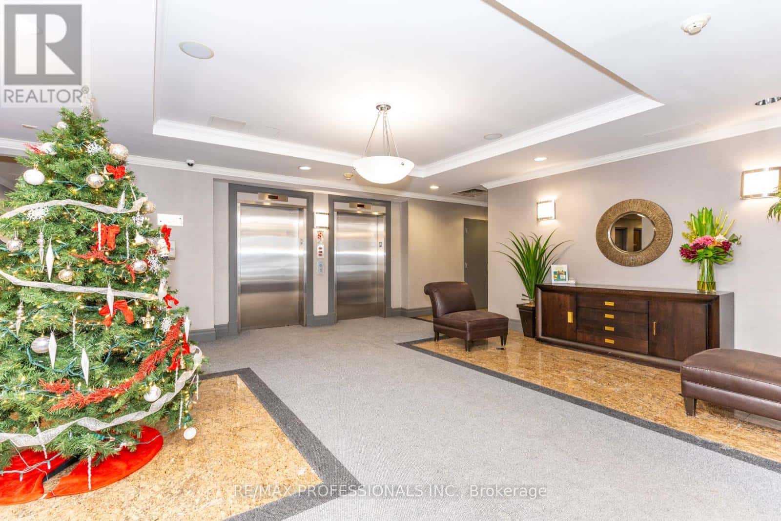 1004 - 2772 KEELE STREET — Toronto (Downsview-Roding-CFB), Ontario - Photo 4 of 32