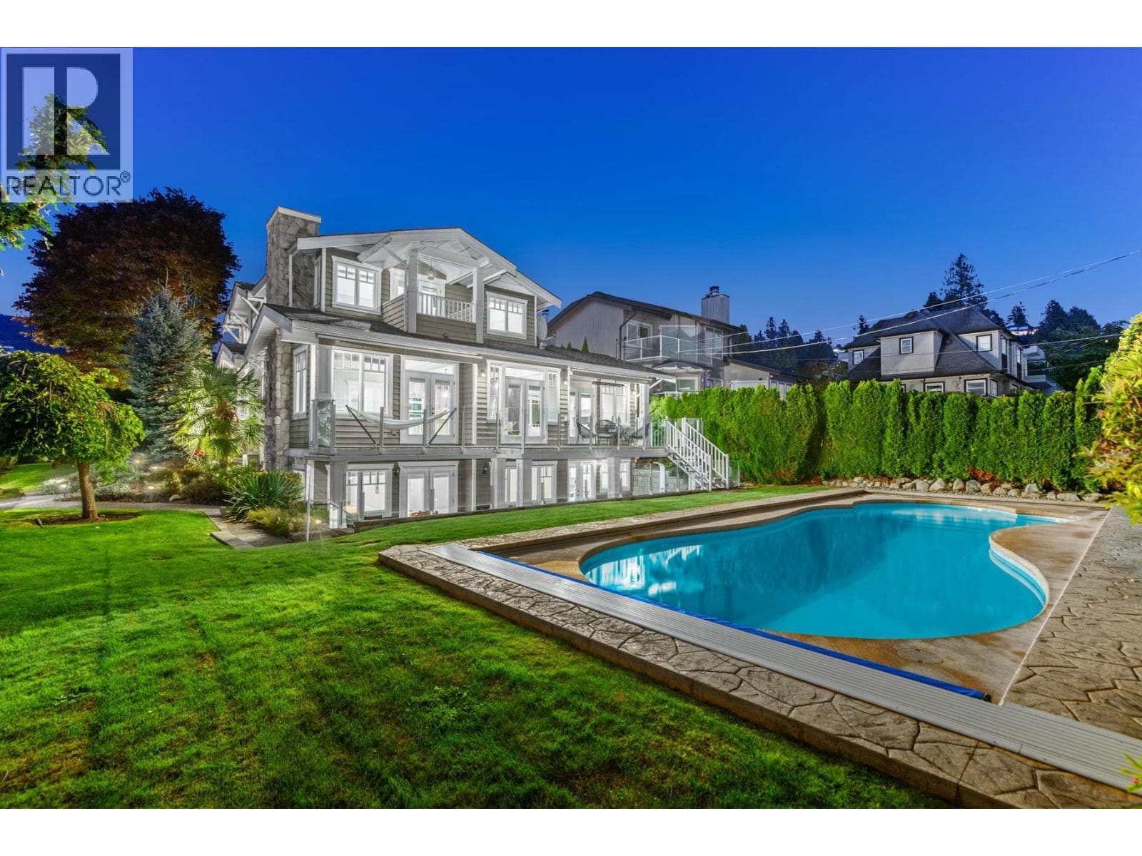 1197 FULTON AVENUE — West Vancouver, British Columbia - Main photo