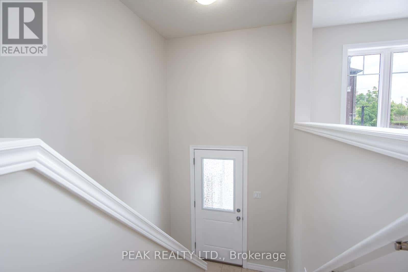 J-3 - 70 WILLOWRUN DRIVE — Kitchener, Ontario - Photo 5 of 41