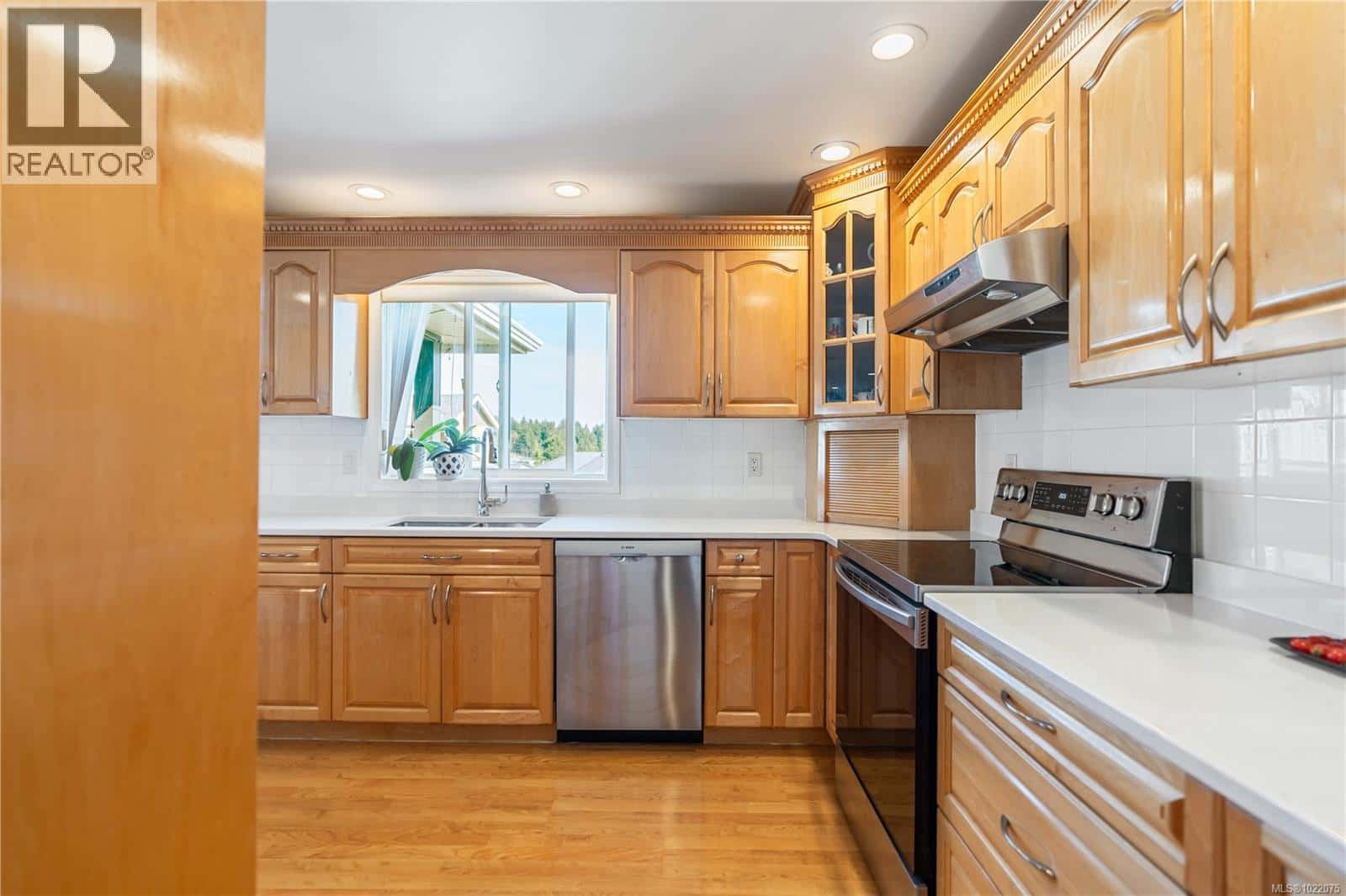 2234 Setchfield Ave — Langford, British Columbia - Photo 5 of 47