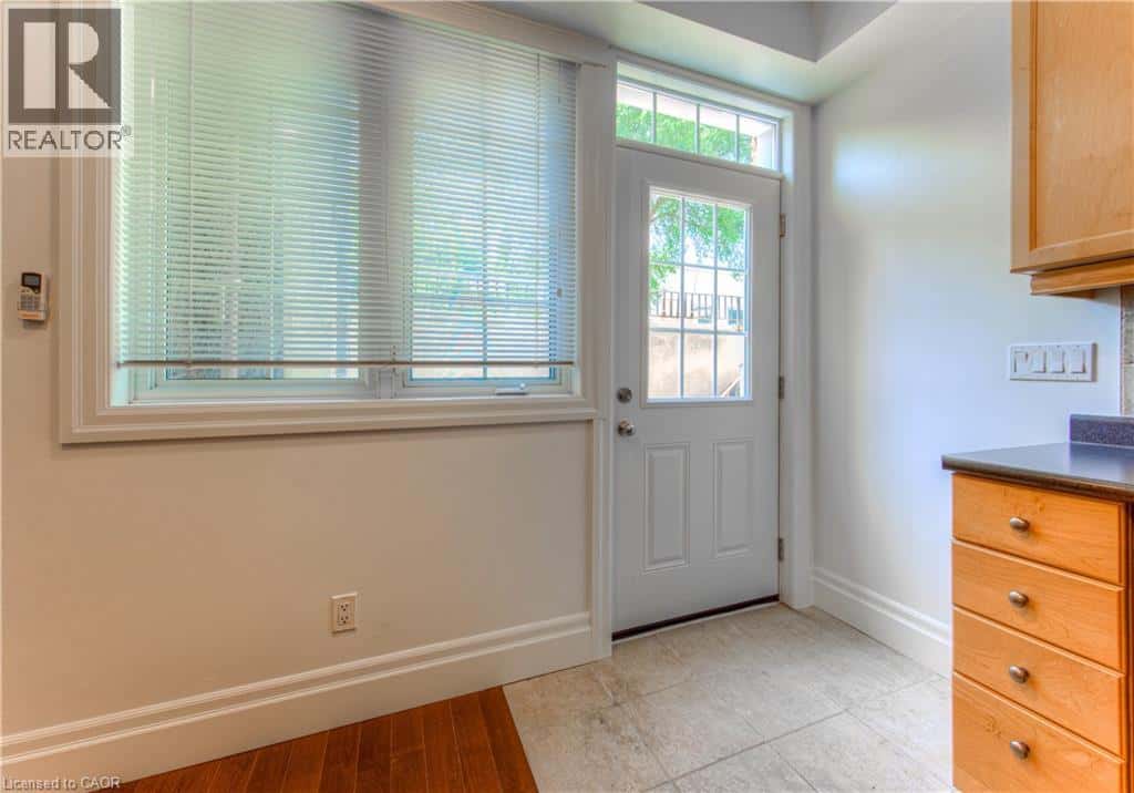 555 KING Street E Unit# 109 — Kitchener, Ontario - Photo 5 of 20