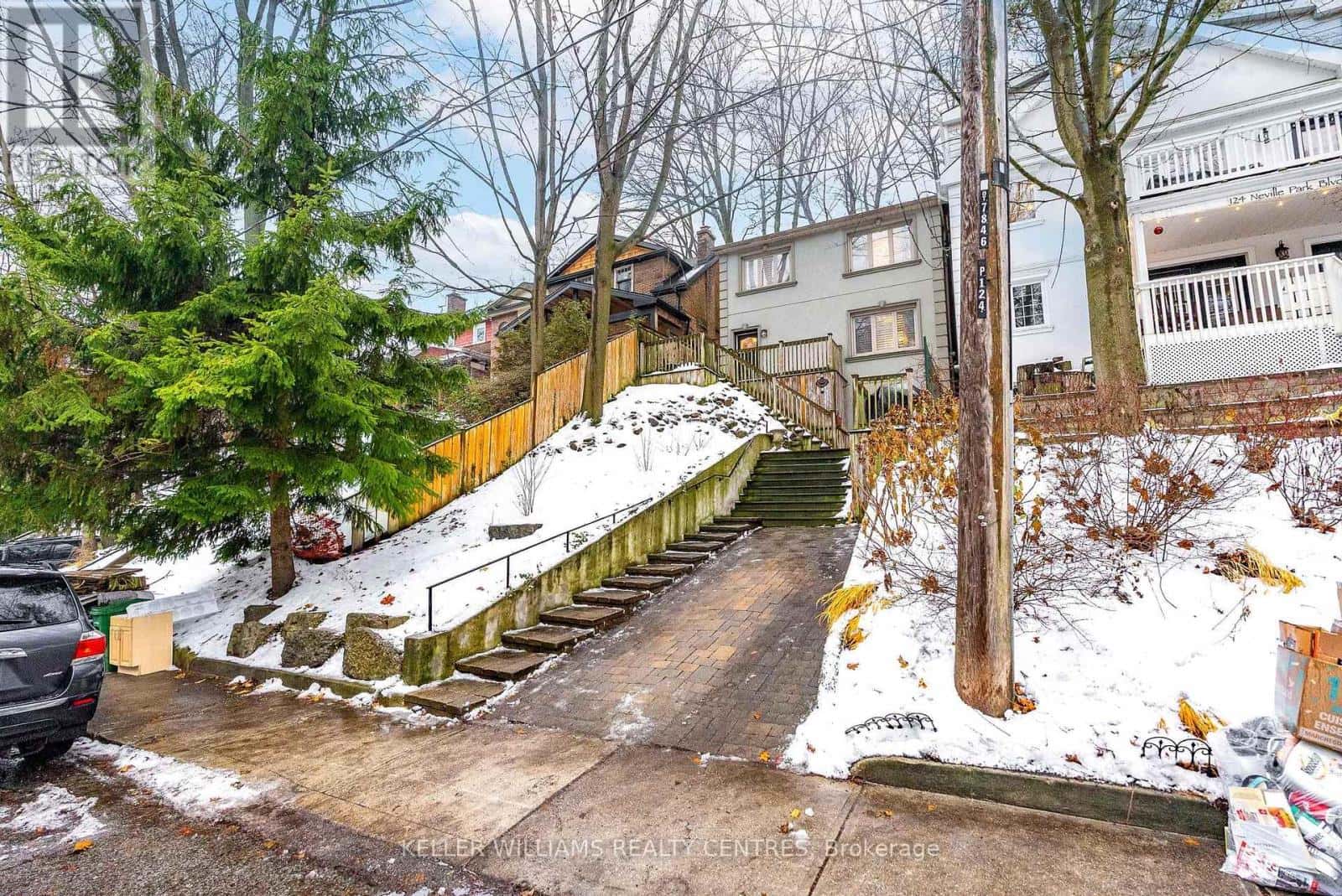 122A NEVILLE PARK BOULEVARD — Toronto (The Beaches), Ontario - Photo 2 of 47