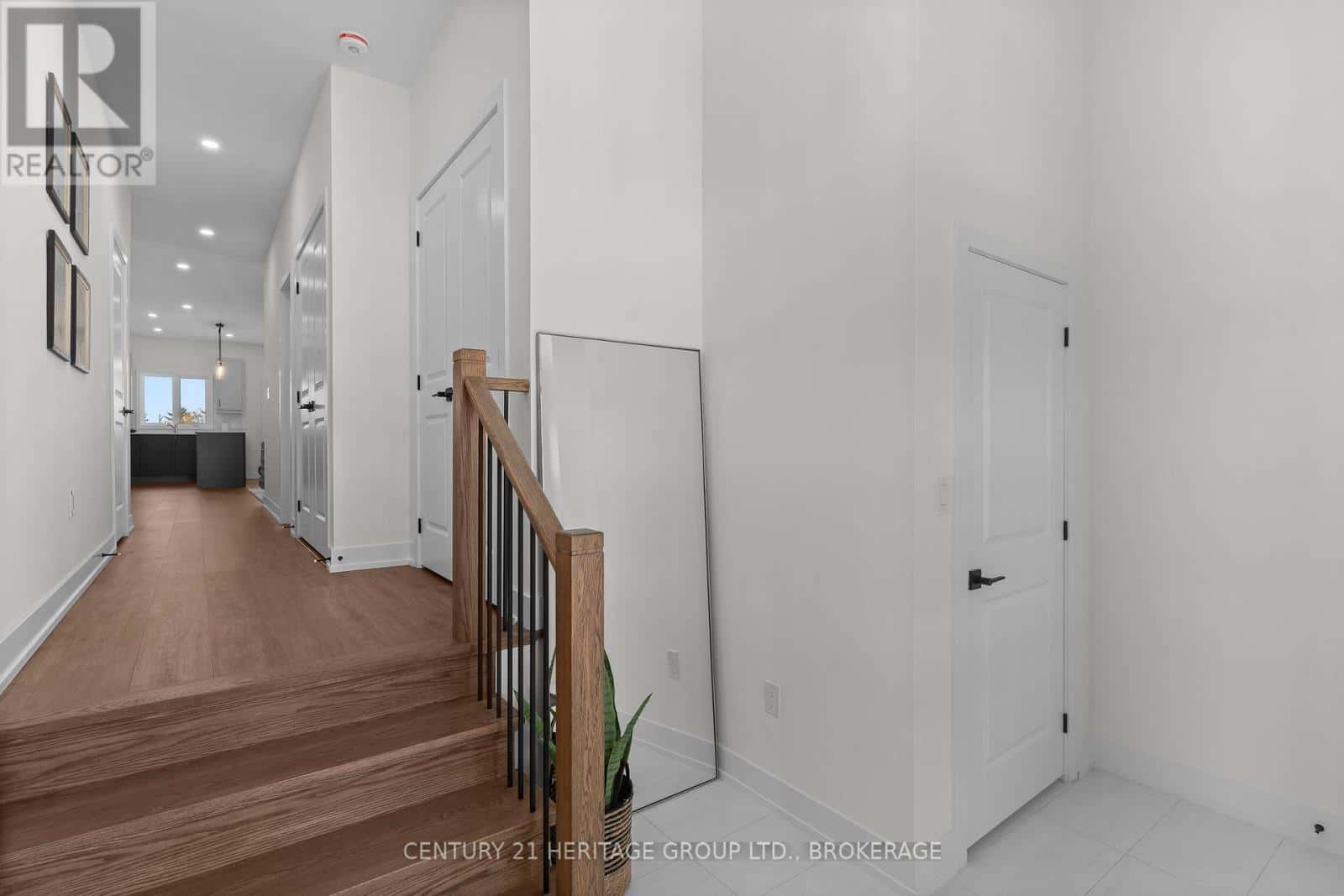 55 CREIGHTON DRIVE — Loyalist (Lennox and Addington - South), Ontario - Photo 4 of 28