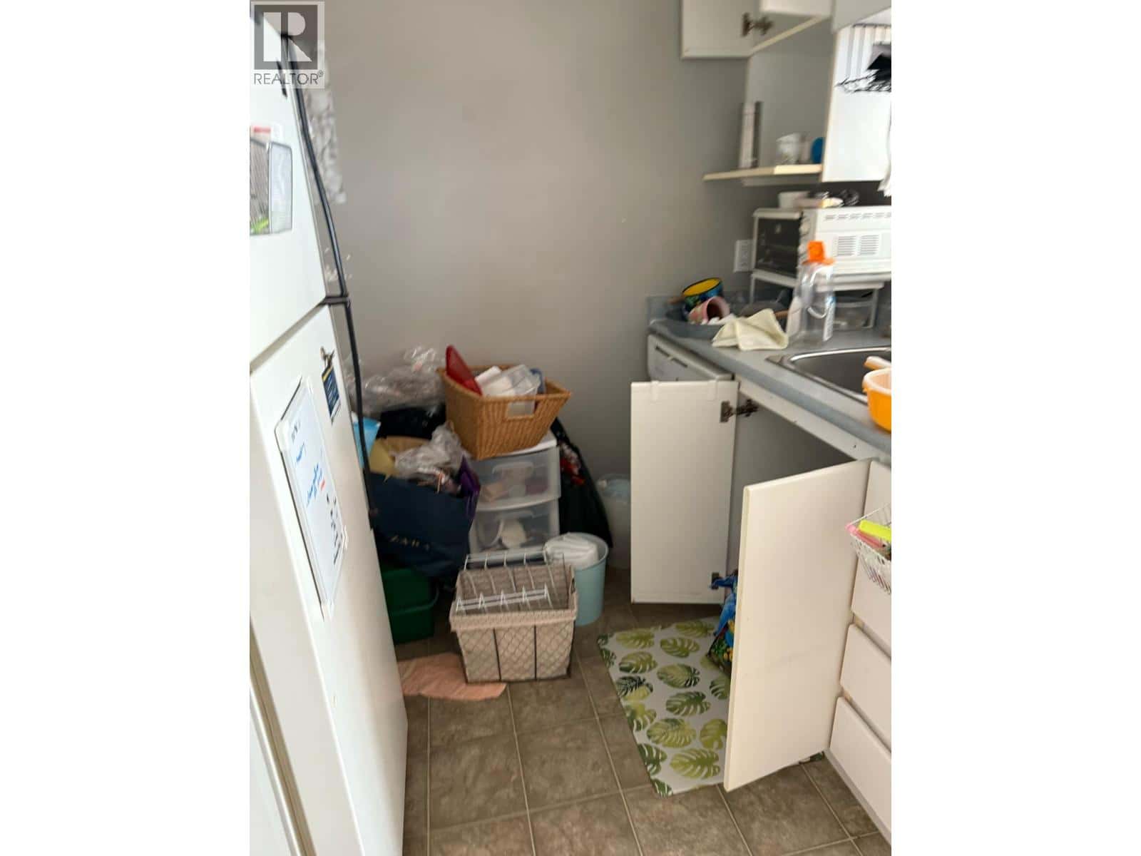 304 3455 ASCOT PLACE — Vancouver, British Columbia - Photo 3 of 5