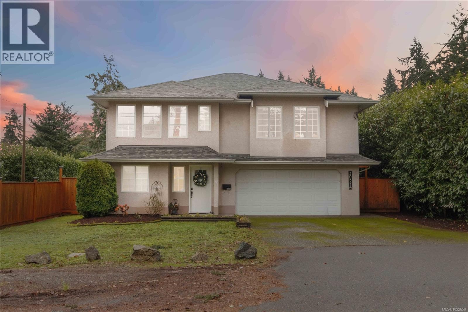 A 3037 Pickford Rd — Colwood, British Columbia - Main photo