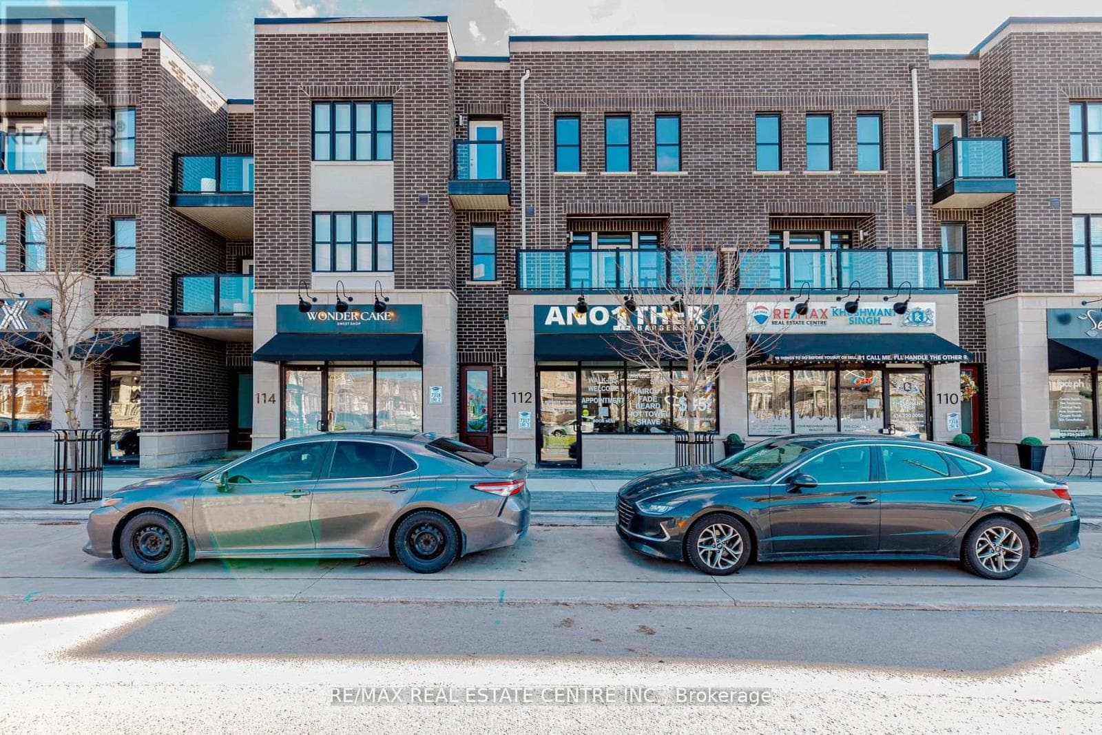 112 BURNHAMTHORPE ROAD E — Oakville (GO Glenorchy), Ontario - Main photo