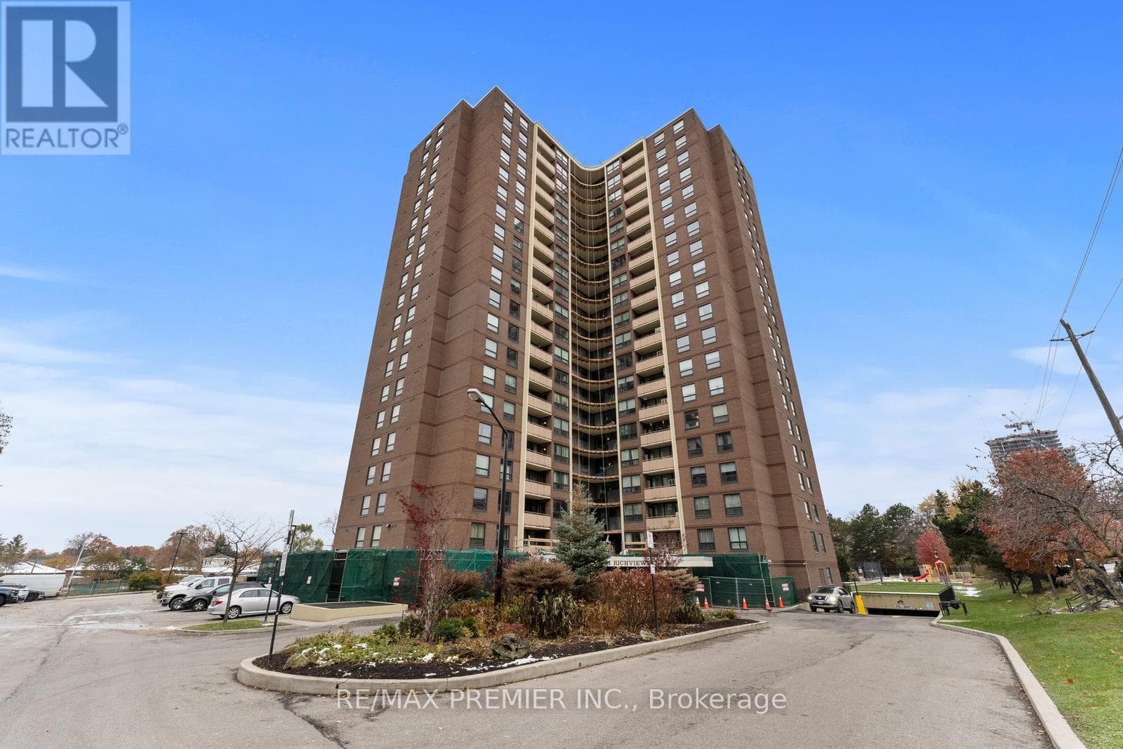 1807 - 61 RICHVIEW ROAD — Toronto (Humber Heights), Ontario - Main photo