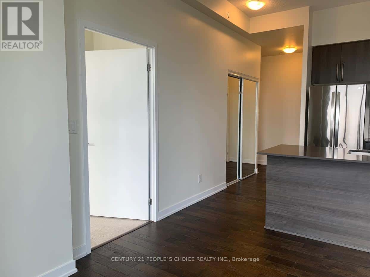 601 - 510 CURRAN PLACE — Mississauga (City Centre), Ontario - Photo 2 of 24