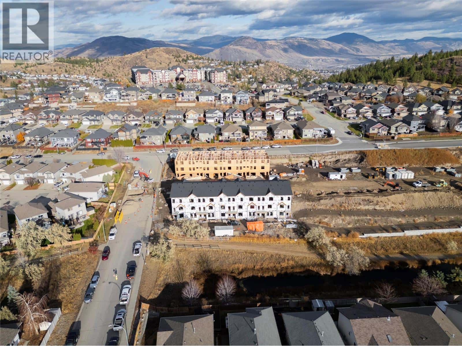 1940 Lodgepole Drive — Kamloops, British Columbia - Photo 3 of 19