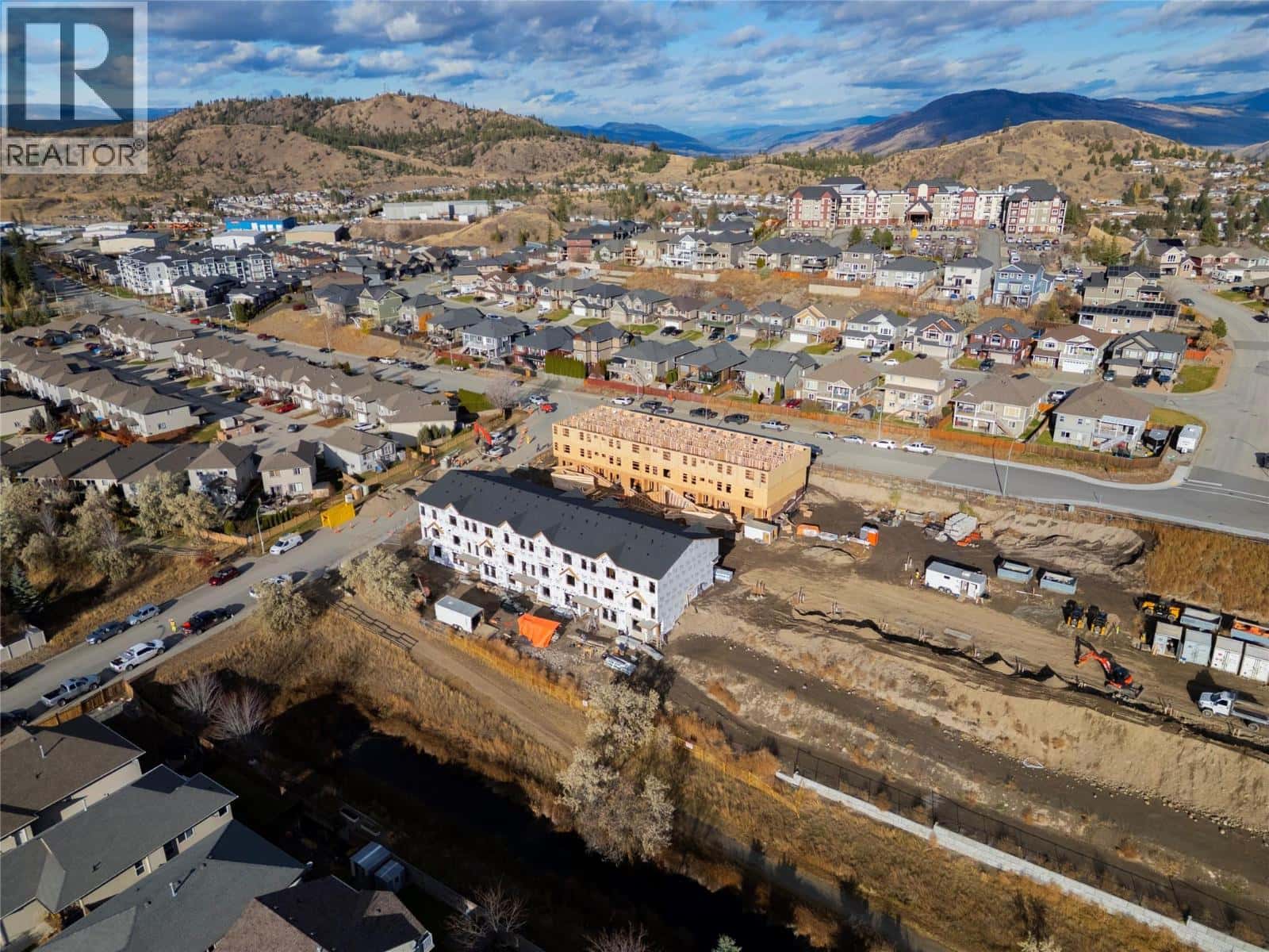 1940 Lodgepole Drive — Kamloops, British Columbia - Photo 4 of 19